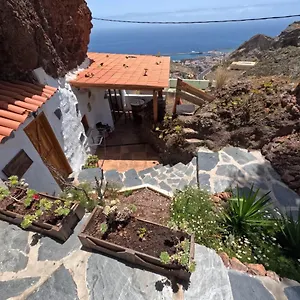 Alessia With Jacuzzi ,garden & Swimming Pool Hébergement de vacances